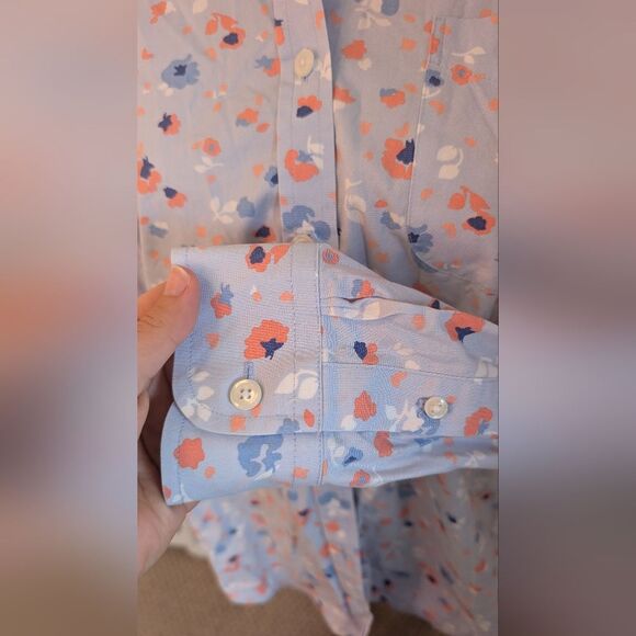L.L. Bean Light Blue Floral Women's Button Down Shirt - Picture 4 of 7